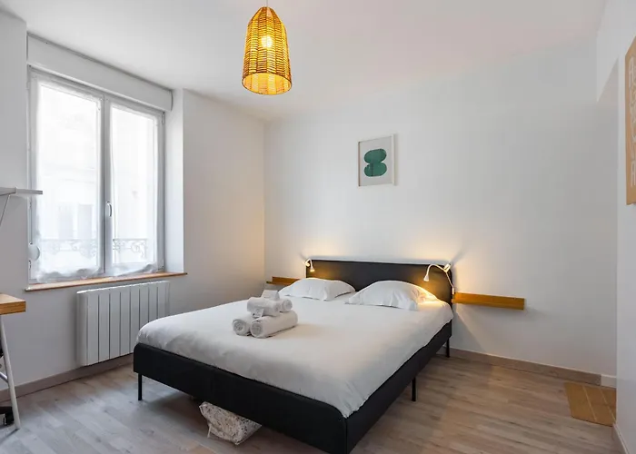 L'agréable De Pierre - 900 M De La Gare Appartement Nancy