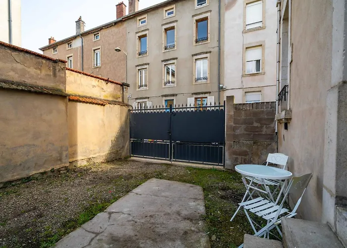 Apartment L'agreable De Pierre - 900 M De La Gare *