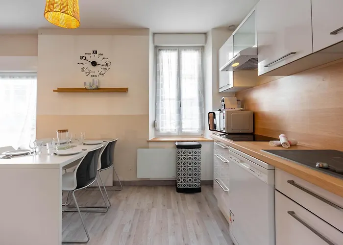 L'agréable De Pierre - 900 M De La Gare