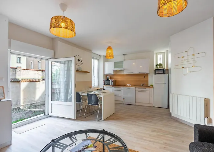 L'agréable De Pierre - 900 M De La Gare *